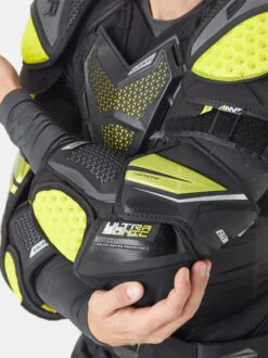 Coudières Bauer Supreme Ultrasonic Junior 15 Coudières Bauer Supreme Ultrasonic Junior -Pro-Patinage pdtimg 4641600b